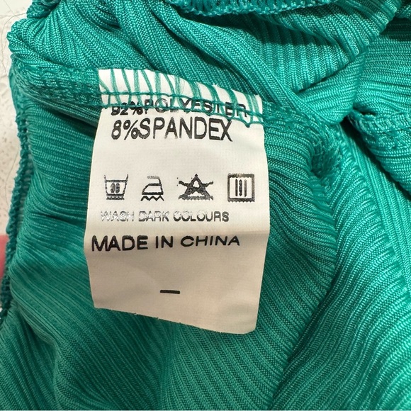 BRAND NEW | Women’s XL | Jumpsuit | O ring cut out design - Picture 5 of 6